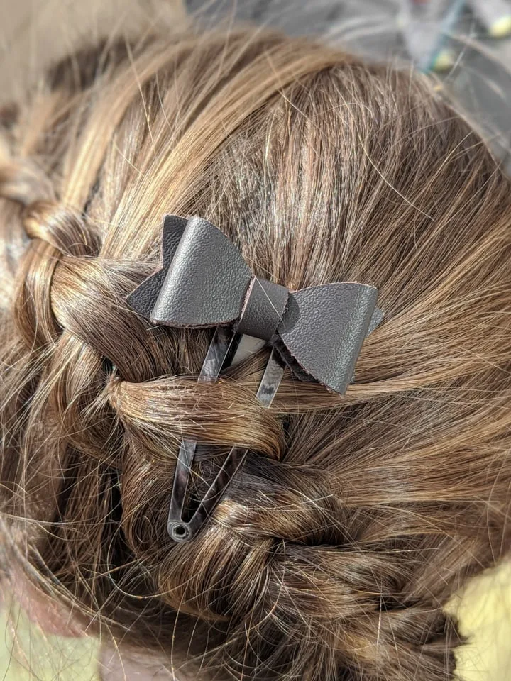 DIY leather hair bow made using the Cricut Maker