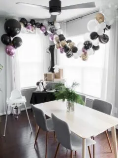 How to Make a DIY Balloon Garland