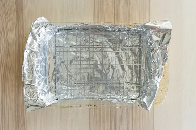 pan, foil, and grate for dying