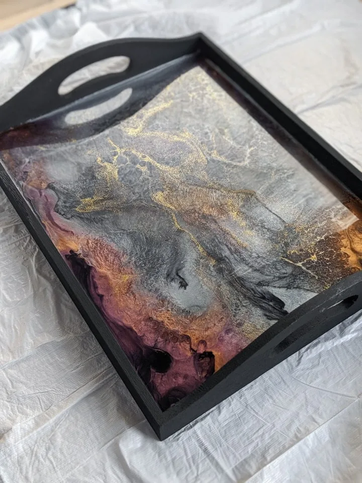 finished resin tray