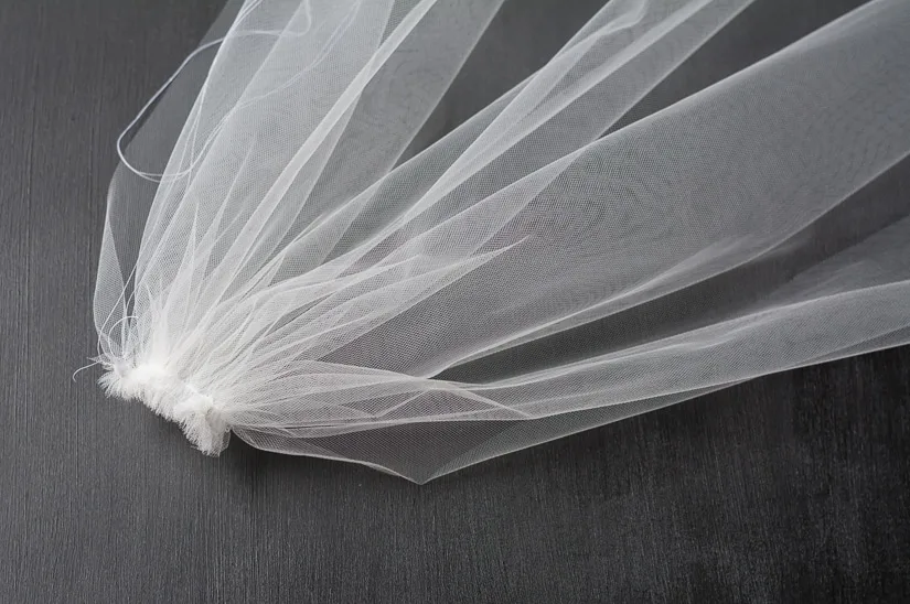 gathered tulle to make a DIY veil
