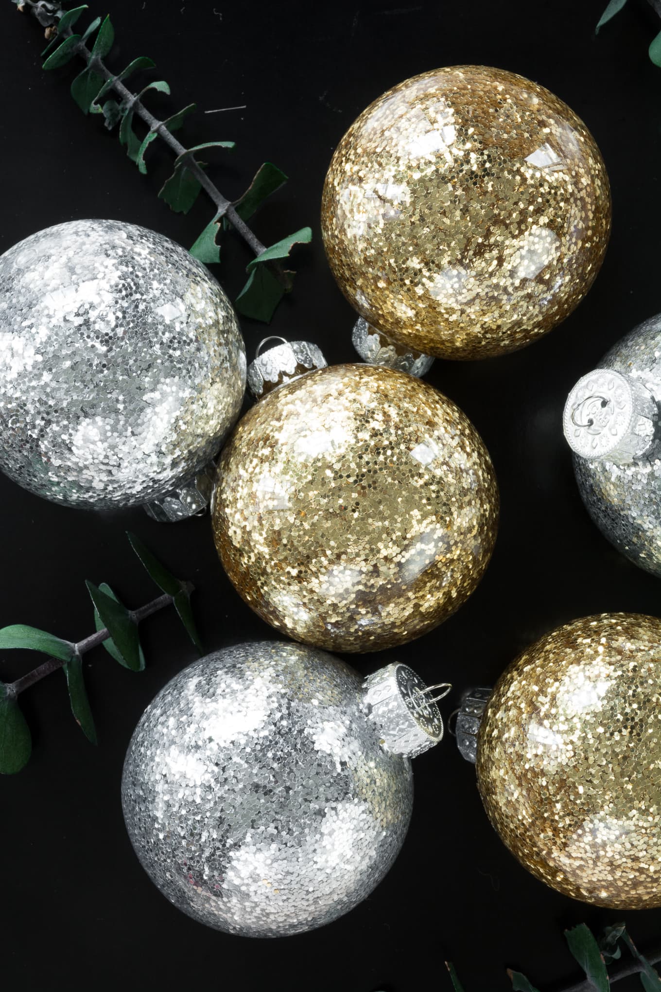 Easy DIY Glitter Ornaments For Beginners 