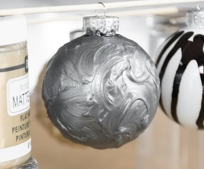 DIY texture-painted ornament
