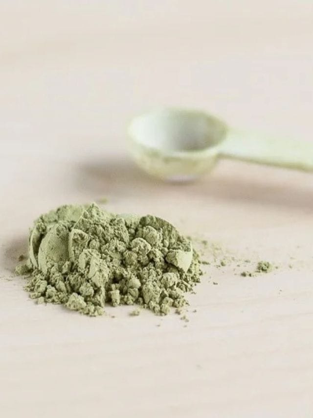 HOW TO MAKE A MATCHA FACE MASK